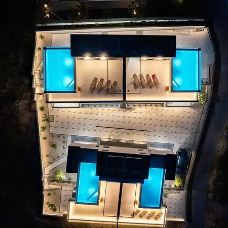 Luxury Tea With Heated Pool Makarska