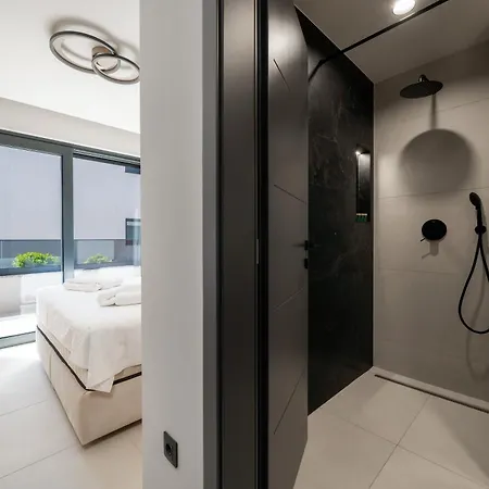 Villa Luxury Tea With Heated Pool Makarska